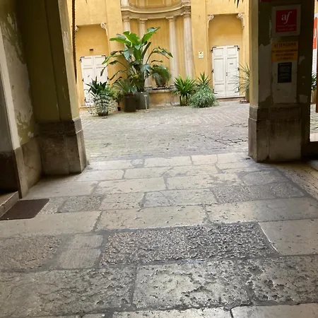 Гостевой дом Residenza Palazzo Jona 3*